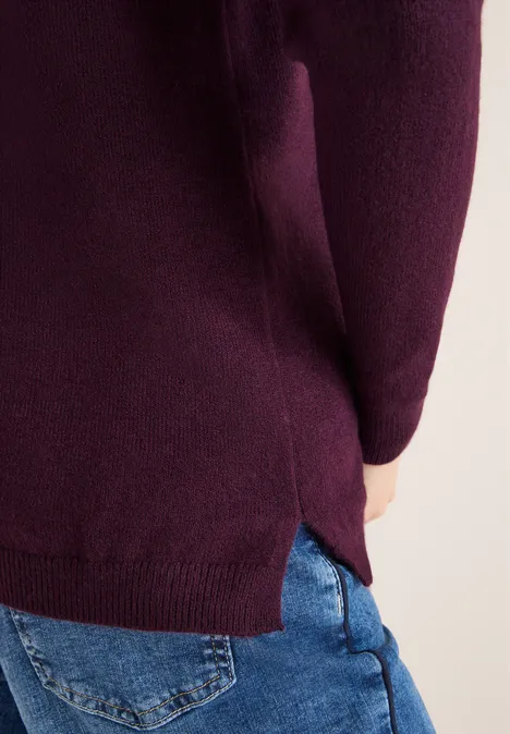 Gezellige trui met V-hals eggplant red