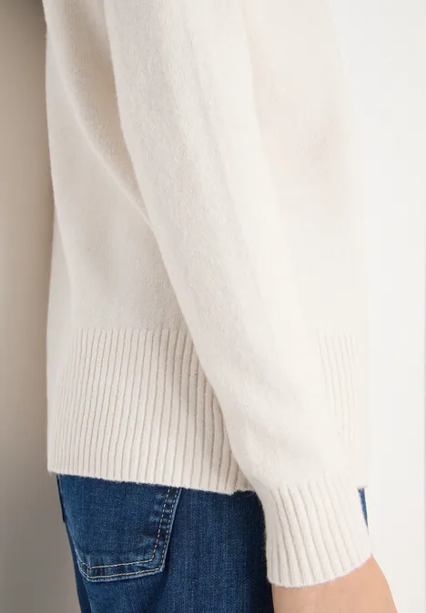 Cosy Turtleneck Pullover light greige Cosy Turtleneck Pullover light greige