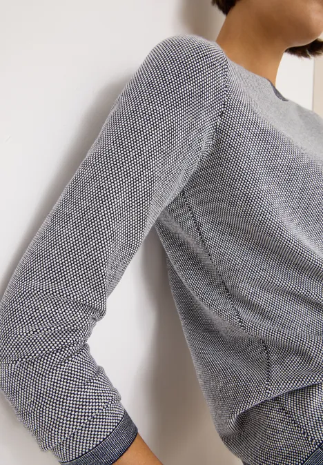 Two-Tone Pullover vanilla white