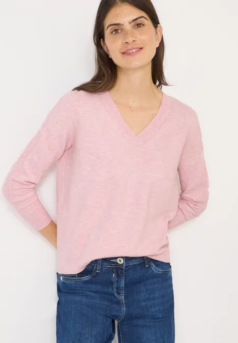 Pull douillet à col en V null
