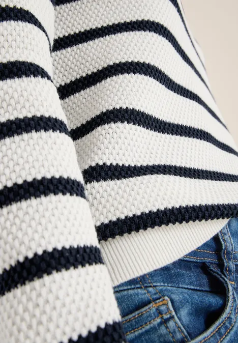 Gestreifter Pullover universal blue Gestreifter Pullover universal blue