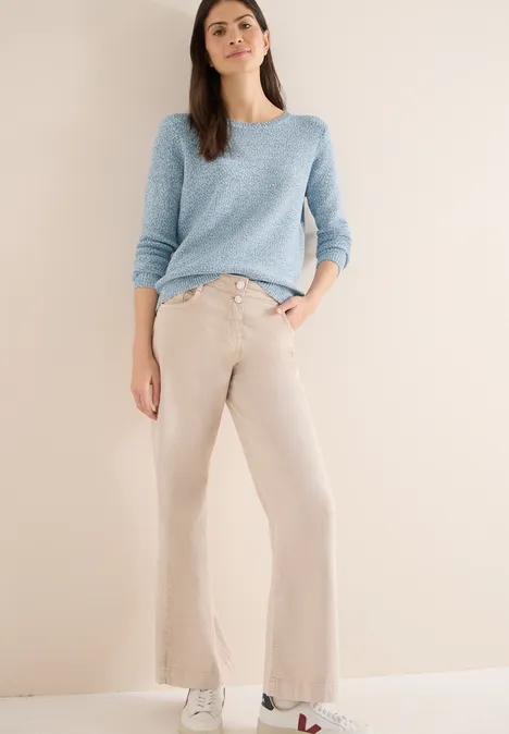 Trui met ruimteverf cloud blue Trui met ruimteverf cloud blue