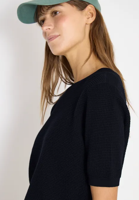 Sweter z krótkim rękawem i strukturą universal blue