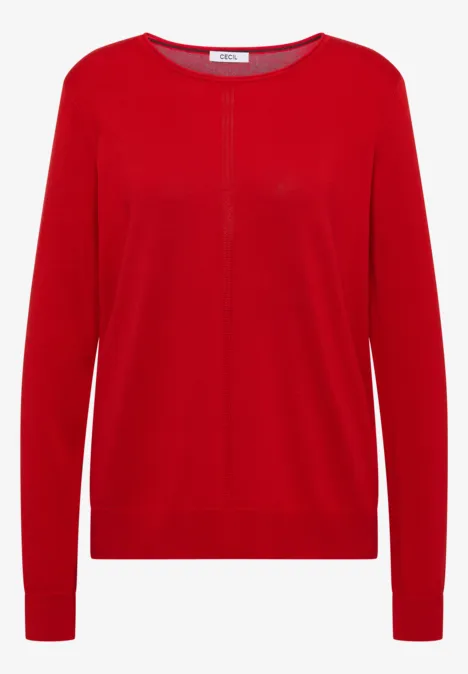 Un pull rouge à col rond et manches longues.