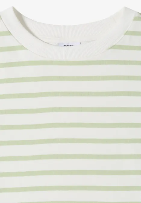 3/4-Arm Sweatshirt mit Rundhals und Streifen raw matcha lime Weißes T-Shirt mit hellgrünen, horizontalen Streifen.