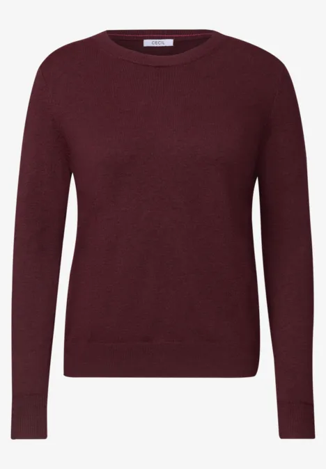 Schlichter burgunderroter Pullover mit Rundhalsausschnitt und langen Ärmeln.