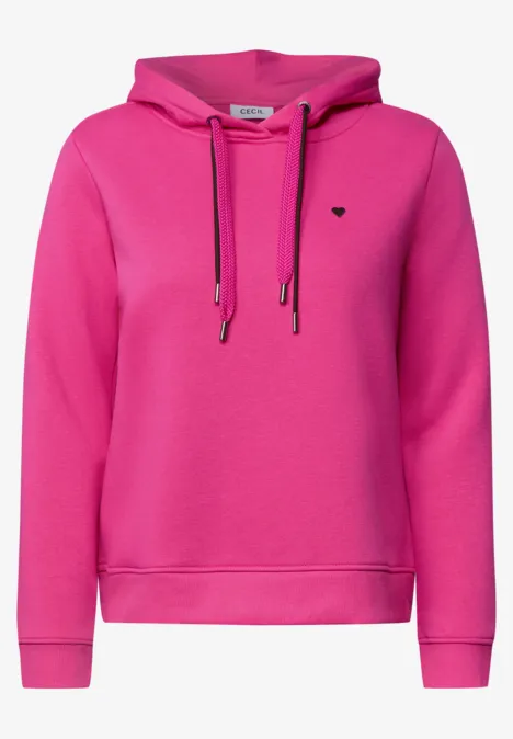 Pinkfarbener Kapuzenpullover mit Kordelzug und kleiner Logo-Applikation auf der Brust.