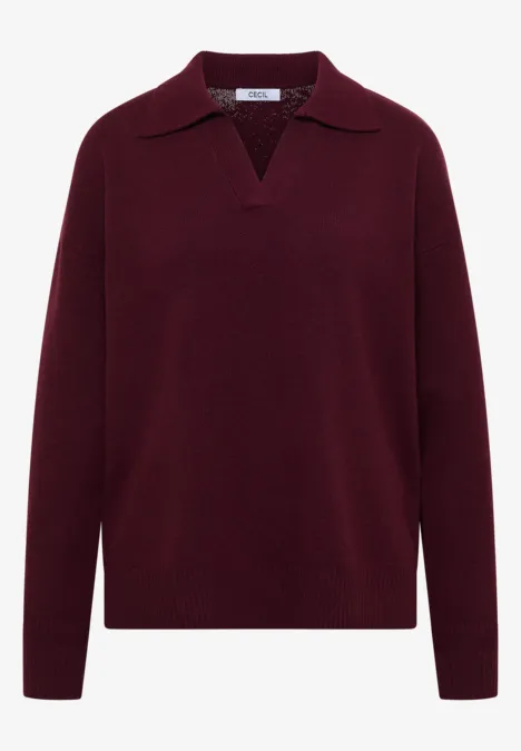 Pull fin bordeaux à col polo et encolure en V, manches longues.