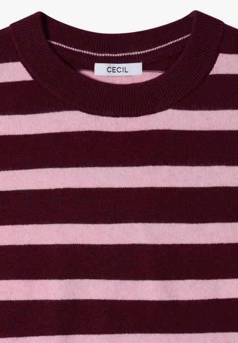 Pull à col rond et rayé red wine melange Pull fin bordeaux à rayures horizontales rose pâle, col rond, étiquette 'CECIL'.