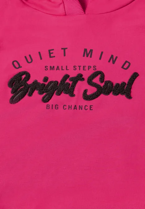 Sweatshirt mit Details in Rippstruktur pink flash Pinkfarbener Hoodie mit schwarzem Glitzerschriftzug 'Bright Soul' und dem Spruch 'Quiet Mind, Small Steps, Big Chance'.