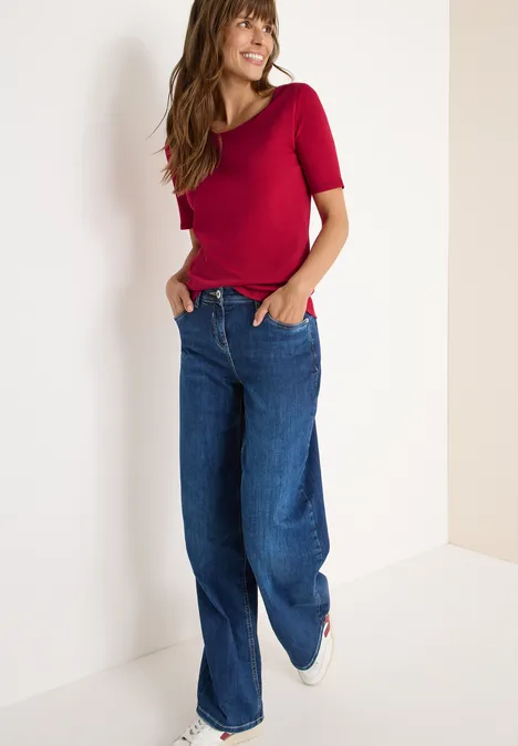 T-Shirt in Unifarbe beaujolais red