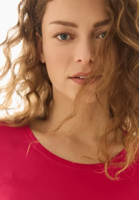 Basic Shirt mit Rundhals granita red