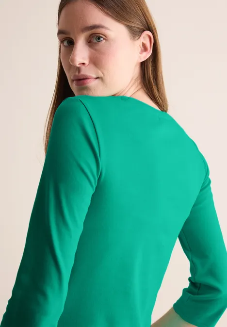 Basic Shirt mit Rundhals aventurine green
