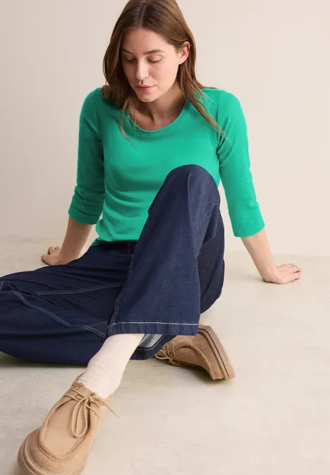 Basic Shirt mit Rundhals aventurine green
