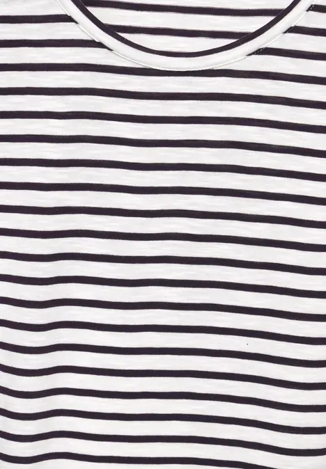 T-Shirt mit Ripp Details aubergine red