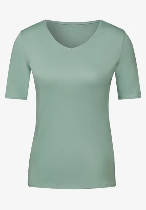 V-Neck T-Shirt matcha green