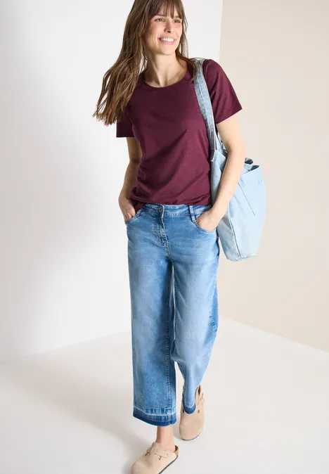 Basic T-Shirt mit Rundhals sweet grape red