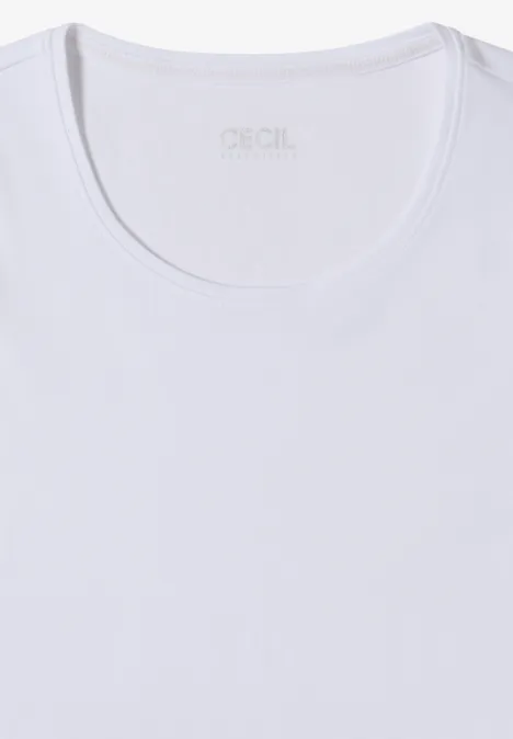 Ein schlichtes weißes T-Shirt mit Rundhalsausschnitt.