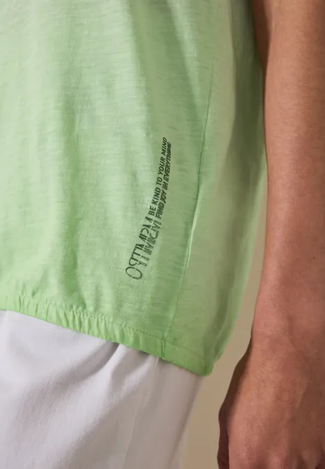 Sommerliches T-Shirt matcha lime