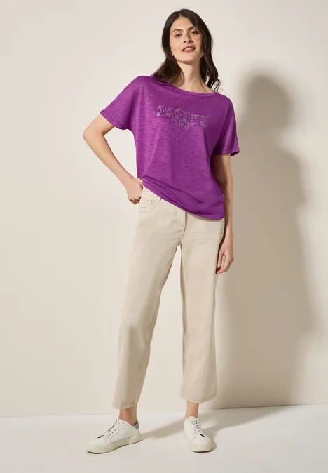 T-Shirt mit grafischem Print magenta lacquer