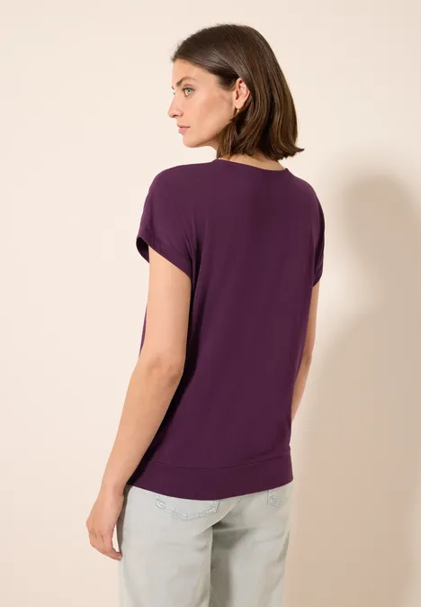 V-Neck T-Shirt deep berry