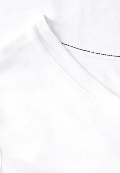 Basic V-Neck T-Shirt White