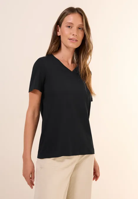 Basic V-Neck T-Shirt Black