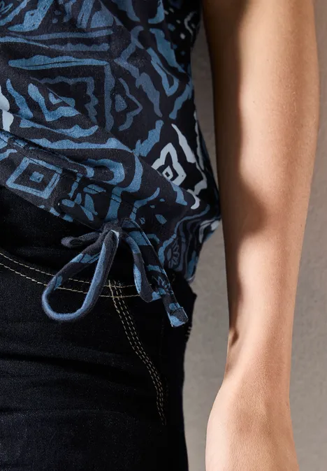 Print-Shirt mit Raffung universal blue