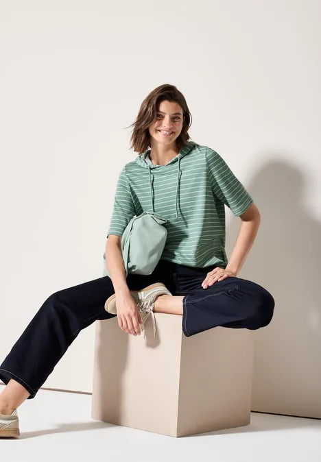 Gestreifter Kapuzenpullover matcha green