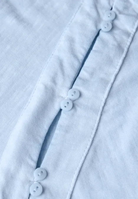 T-Shirt mit Knopfdetail pastel blue