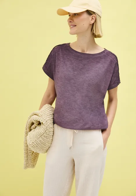 T-Shirt mit Knopfdetail mulberry red