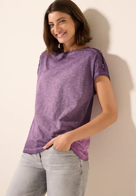 T-Shirt mit Knopfdetail deep berry