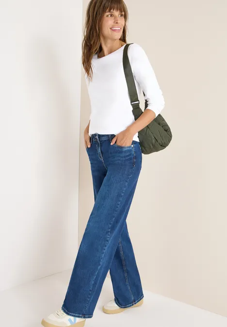 Shirt mit U-Boot-Ausschnitt White