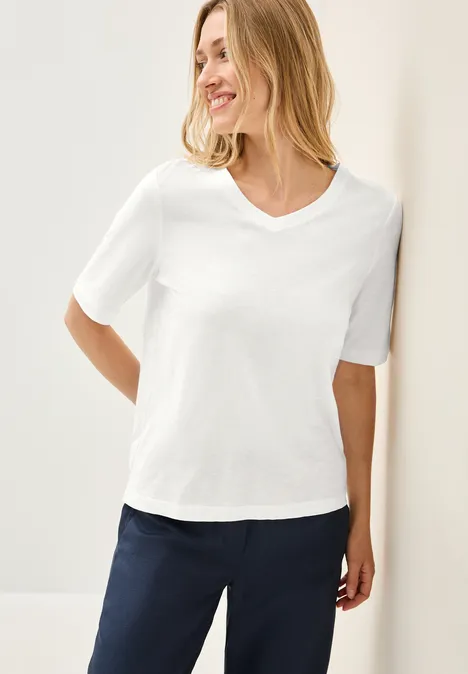Basic V-Neck Shirt vanilla white