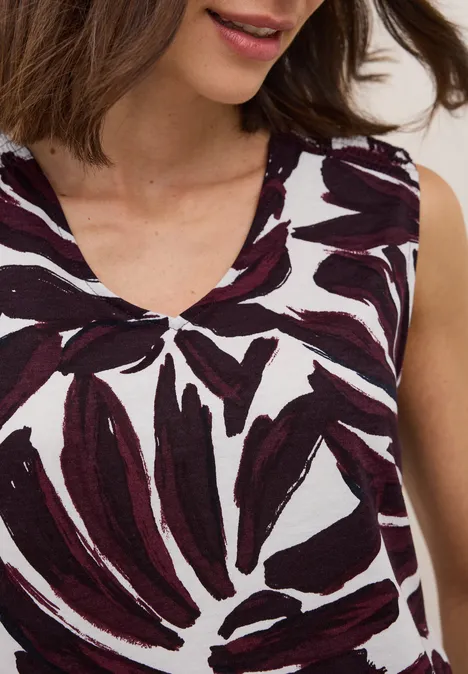 Top mit Smok Details mulberry red