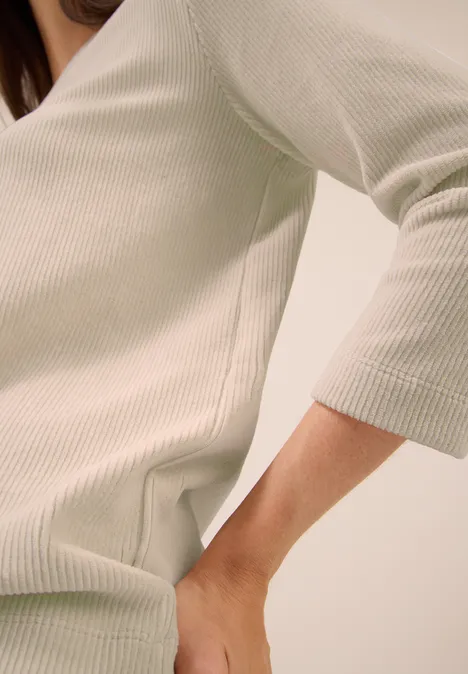Cordshirt in Unifarbe oat milk beige