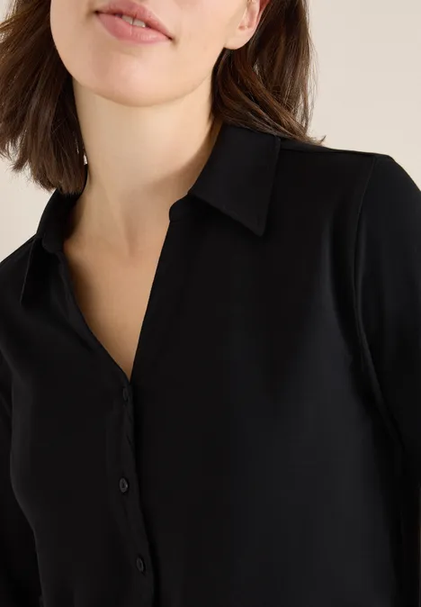 Shirt mit Hemdkragen Black Shirt mit Hemdkragen Black