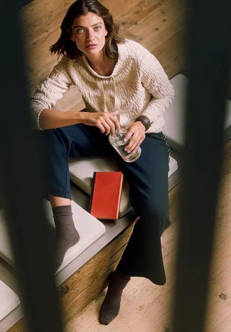 Jacquard Funnel Neck Shirt pearl beige