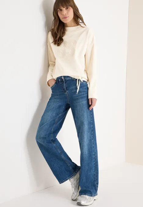 Shirt met borduursel pearl beige Shirt met borduursel pearl beige