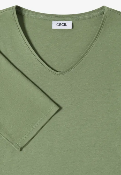 Basic T-Shirt aus Baumwolle deep matcha green Grünes V-Neck-Shirt mit 3/4-Ärmeln und CECIL-Label.