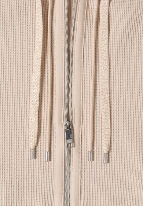 Veste à manches longues avec capuche et poches pearl beige Veste à manches longues avec capuche et poches pearl beige