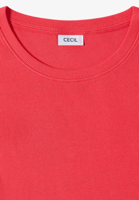 Basic Shirt met geribde textuur coral Een felrood T-shirt met ronde hals, netjes gevouwen, met zichtbaar CECIL-label.