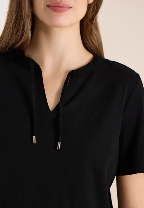 Kurzarm Shirt mit Split Neck Black