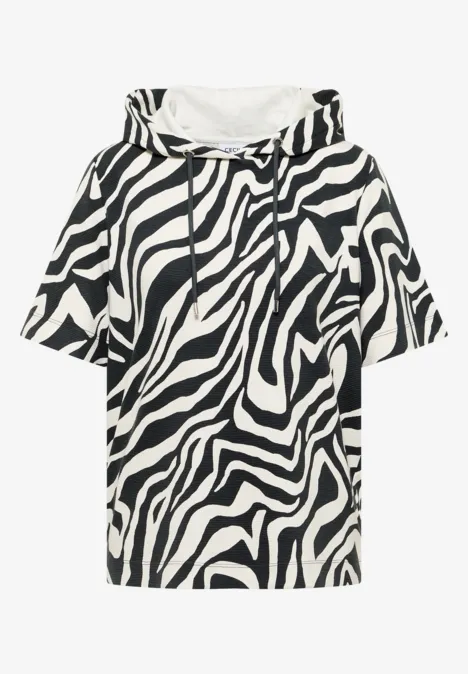 Kurzärmeliges Kapuzenshirt mit schwarz-weißem Zebra-Muster.