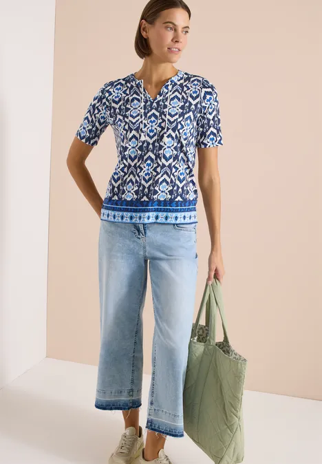 Kurzarm Shirt mit Split Neck und Print universal blue