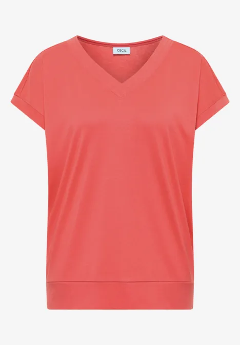 Korallfarbenes Damen-T-Shirt mit V-Ausschnitt, kurzen Ärmeln und geradem Saum.