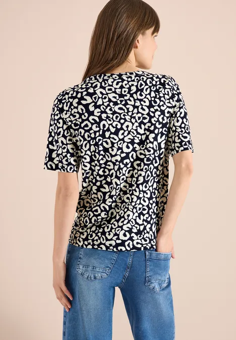 Shirt mit Boatneck und Leo-Print urban dark blue