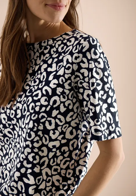 Shirt mit Boatneck und Leo-Print urban dark blue