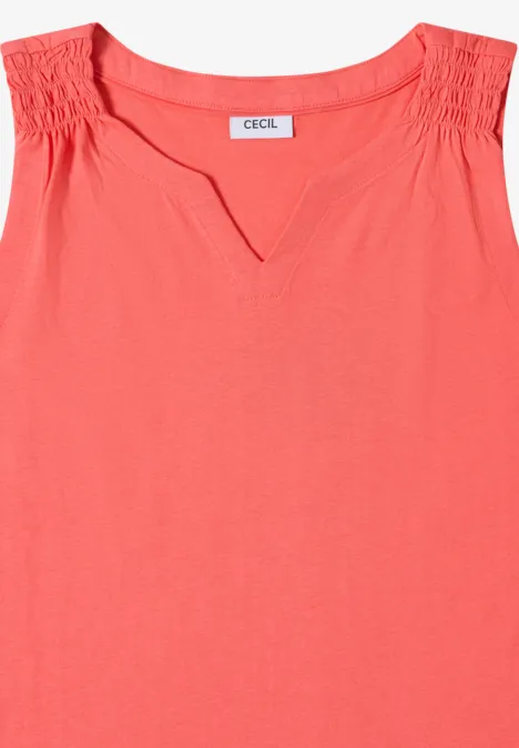 Mouwloze top in koraal met V-split en geplooide schouders, merk CECIL.
