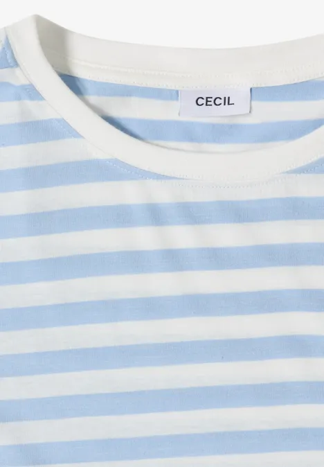 Hellblau-weiß gestreiftes T-Shirt mit Rundhalsausschnitt und CECIL-Label.